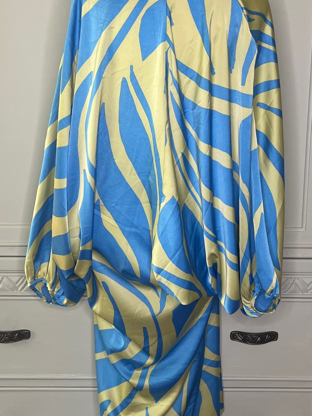 Long Sleeve V-Neck Maxi Dress in Blue and Yellow - Picture 2 of 2
